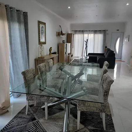 Hébergement de vacances Casa Da Linda Ponta Delgada