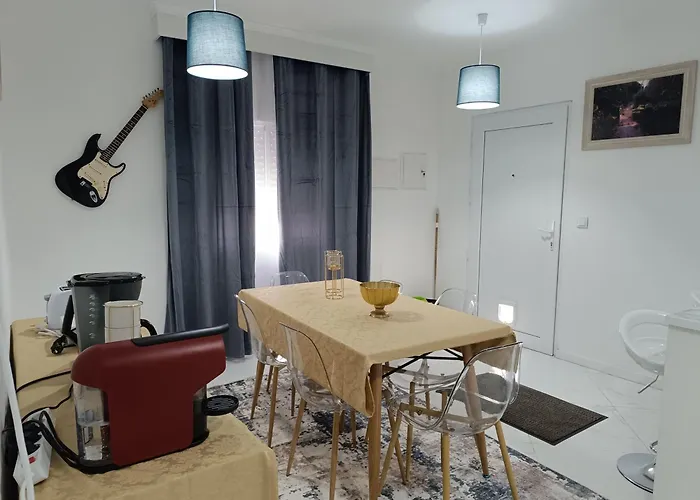 Casa Da Linda * Ponta Delgada (Sao Miguel)